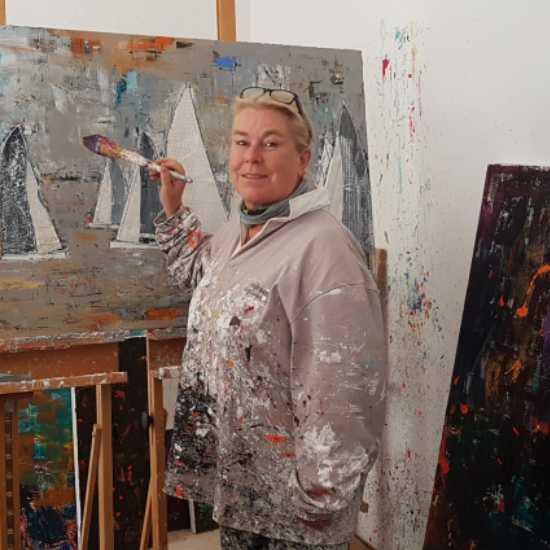 Heinke Böhnert in ihrem Atelier in Hamburg Eimsbüttel