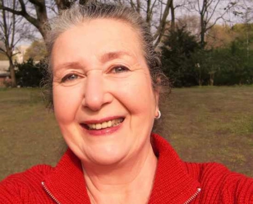 Renate Lappe-Schneegans unterrichtet im Malen und bietet Schnupperkurse an