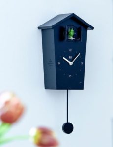 Kuckuckuhr in Schwarz